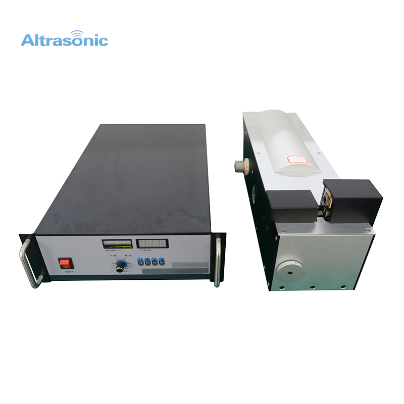 What are the main advantages and characteristics of the ultrasonic wire harness welding machine?